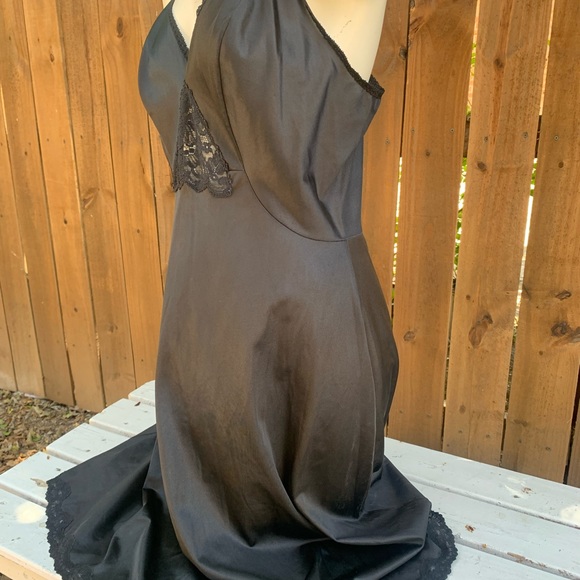Vintage Black Lace full slip size M. - Picture 3 of 13